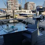 Riverloft I 船上ホテル クックスハーフェン