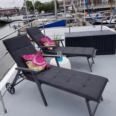 Πλωτό κατάλυμα Riverloft I