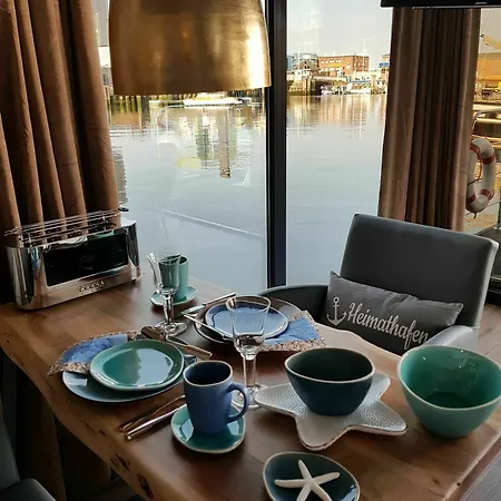 Riverloft I Πλωτό κατάλυμα Κουξχάφεν