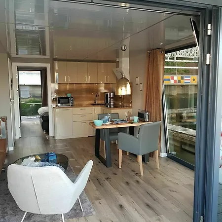 Riverloft I Κουξχάφεν