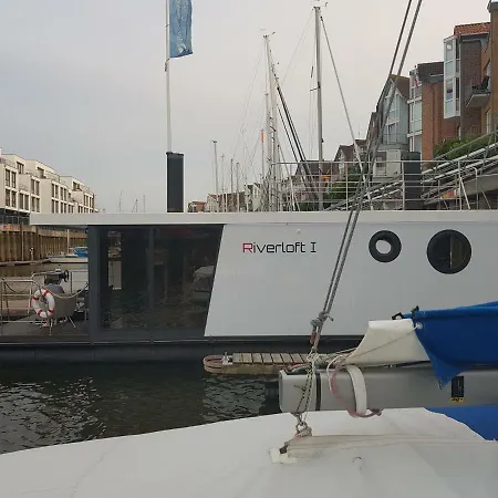 Riverloft I Πλωτό κατάλυμα