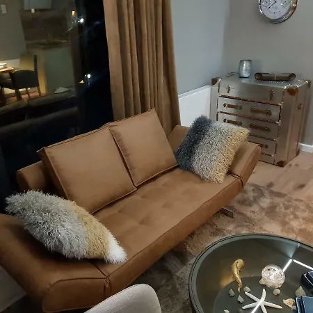 Riverloft I ספינת מלון 3*