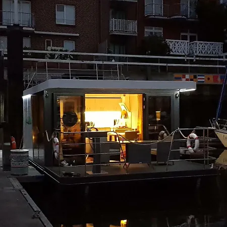 船屋 Riverloft I 3*