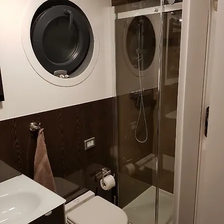 Riverloft I Πλωτό κατάλυμα Κουξχάφεν