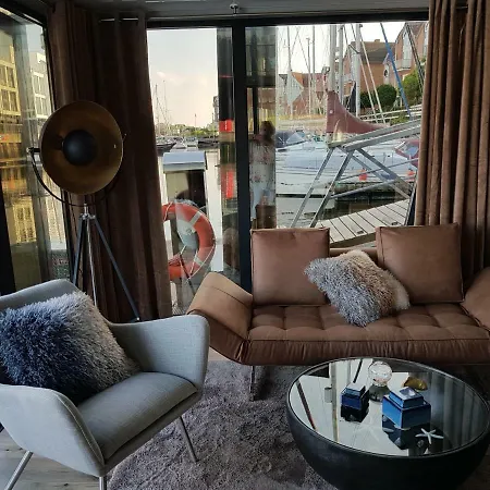 Πλωτό κατάλυμα Riverloft I