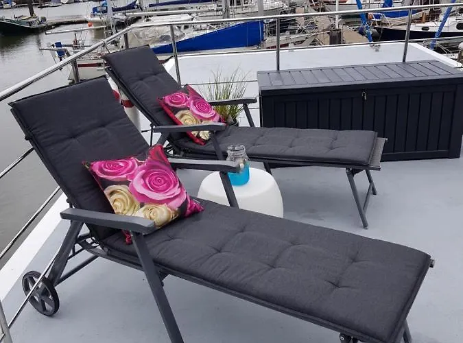 Πλωτό κατάλυμα Riverloft I