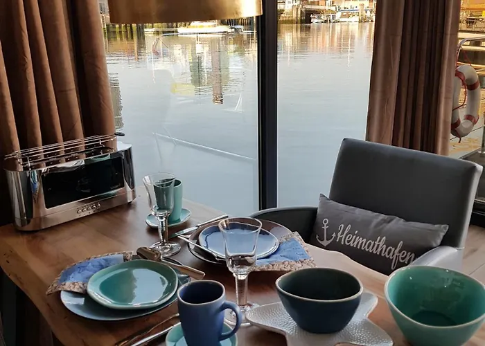 Riverloft I Πλωτό κατάλυμα Κουξχάφεν