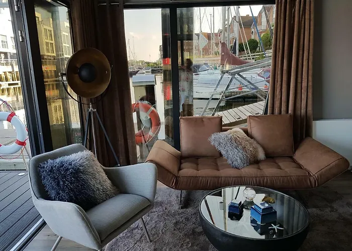 Πλωτό κατάλυμα Riverloft I